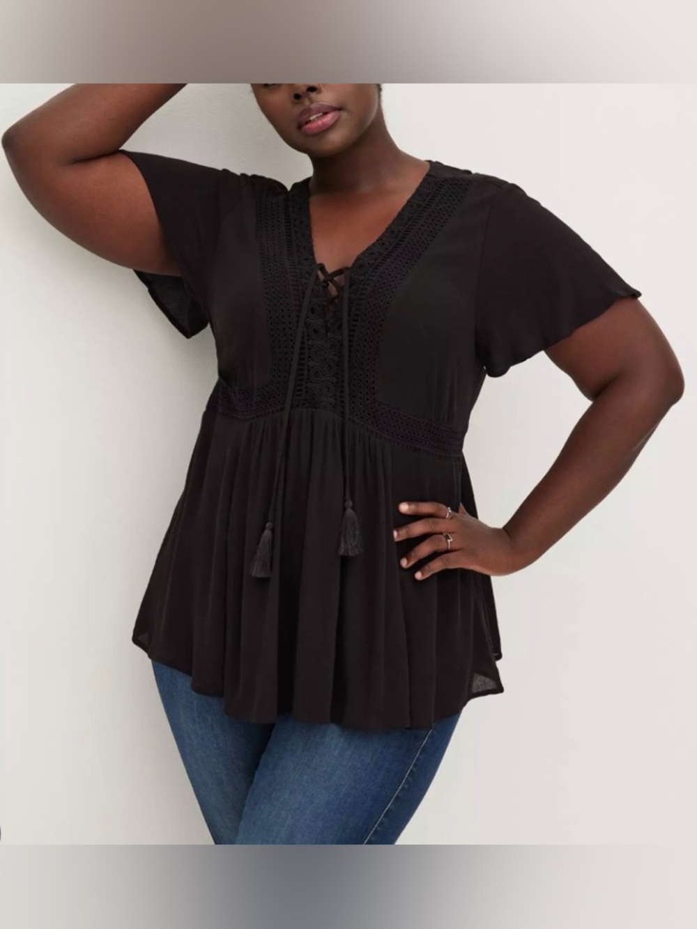 NWT Torrid Babydoll Crinkle Gauze Crochet Inset Lace-Up Top Black Womens 5/5X/28